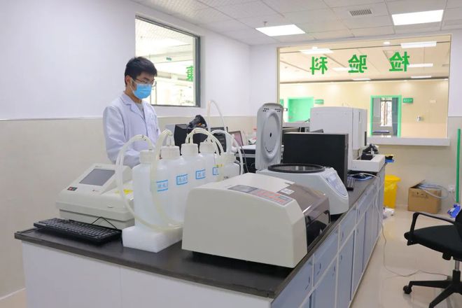 大冶市民家門(mén)口的健康守護(hù)站 又一社區(qū)衛(wèi)生服務(wù)中心啟用，檢驗(yàn)檢測(cè)服務(wù)再升級(jí)